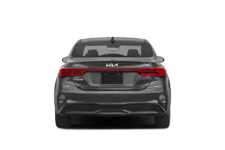 $19672 : Kia Forte 2024 LXS 4dr Sedan image 8