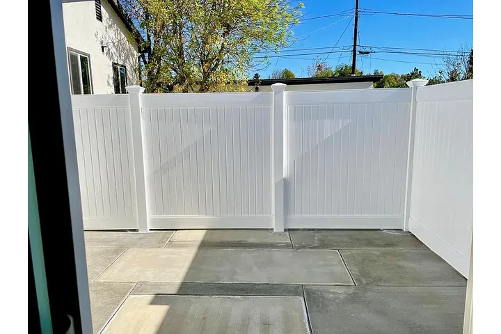 $2350 : Tastefully and completely image 1