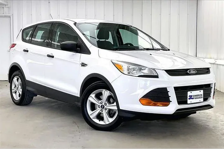 $7990 : Ford Escape 2015 S 4dr SUV image 1