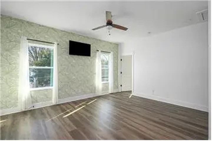 $1850 : Rental property with 2 bedro image 5