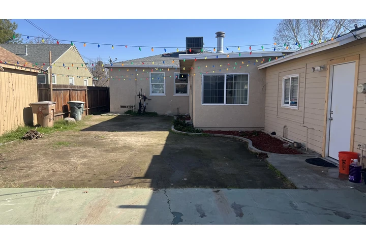 $2500 : Casa grande image 2