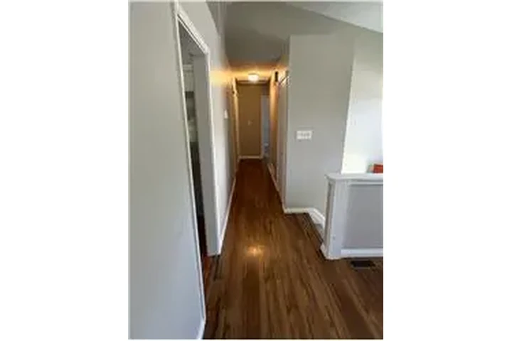 $1795 : Rental property with 3 bedro image 8