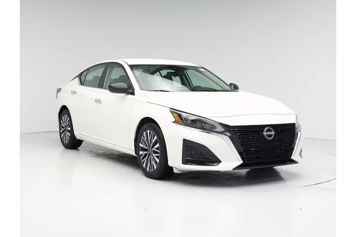 $20998 : Nissan Altima 2025 2.5 SV 4d image 1