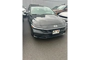 $23388 : Hyundai ELANTRA 2024 SEL 4dr thumbnail