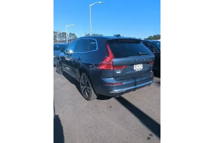 $35823 : Volvo XC60 2023 B5 Plus Brig image 5