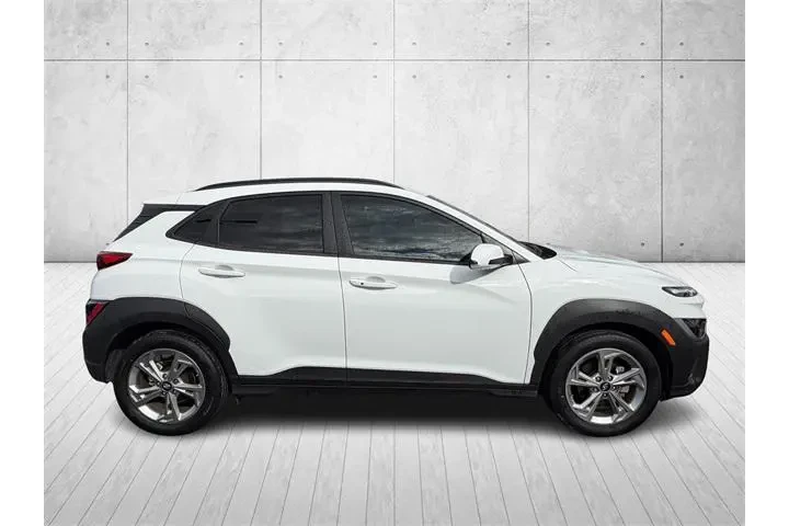 $17985 : Hyundai KONA 2023 SEL 4dr Cr image 4