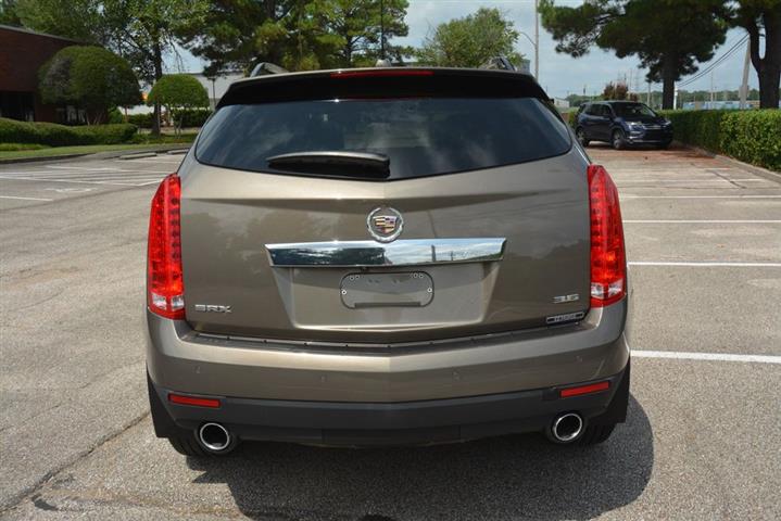 2016 SRX Luxury Collection image 8