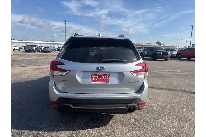 $24982 : Subaru Forester 2022 AWD Pre image 6