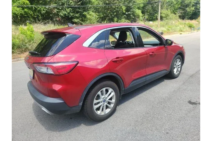 $12990 : Ford Escape 2021 SE 4dr SUV image 3