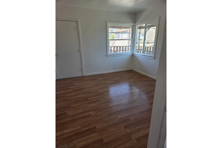 $1850 : Alhambra 1 bedroom For Rent image 7