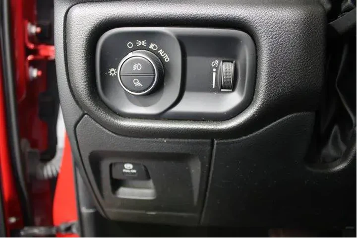 $31901 : Ram 1500 2022 4x2 Big Horn 4 image 8