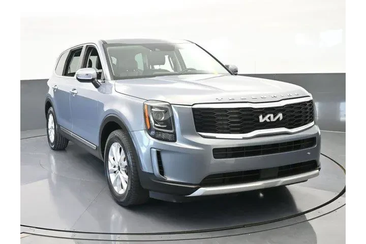$22300 : Kia Telluride 2022 LX 4dr SU image 9
