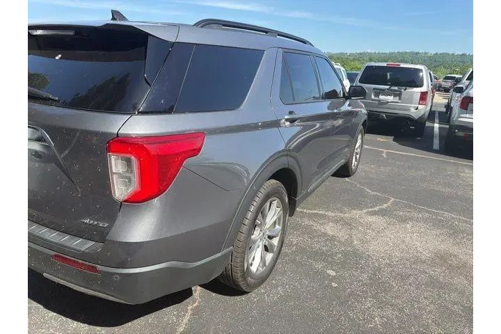 $25899 : Ford Explorer 2022 AWD XLT 4 image 6