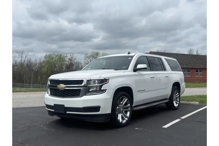 $11999 : 2015 Suburban LT image 1