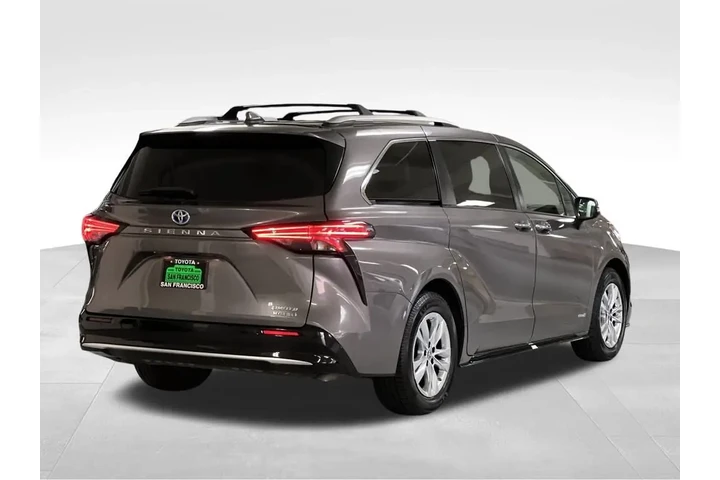 $39588 : Silver Certified2021 Sienna L image 5