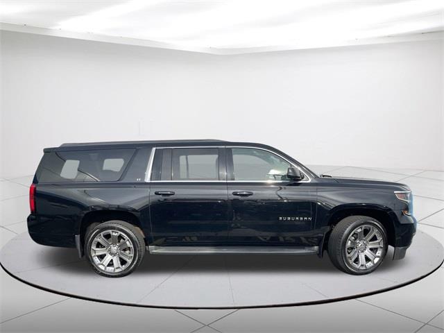 $20181 : Pre-Owned 2016 Suburban LT image 2