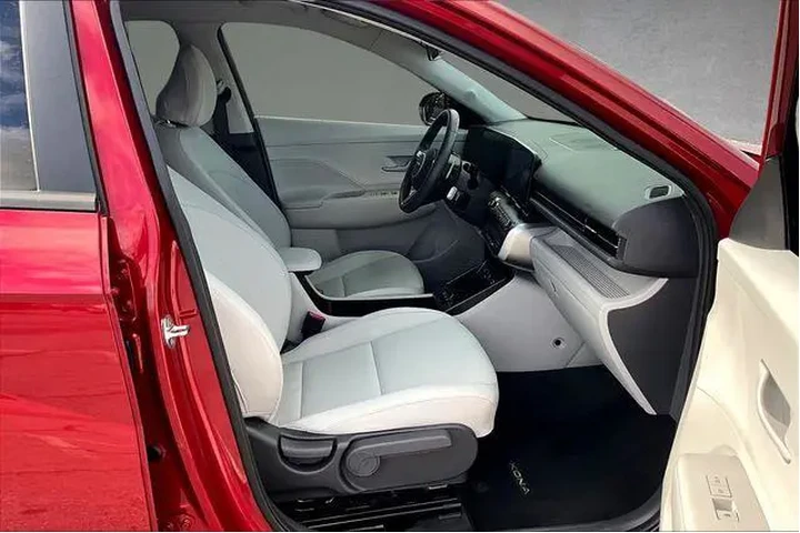 $21740 : Hyundai KONA 2024 SEL 4dr Cr image 6