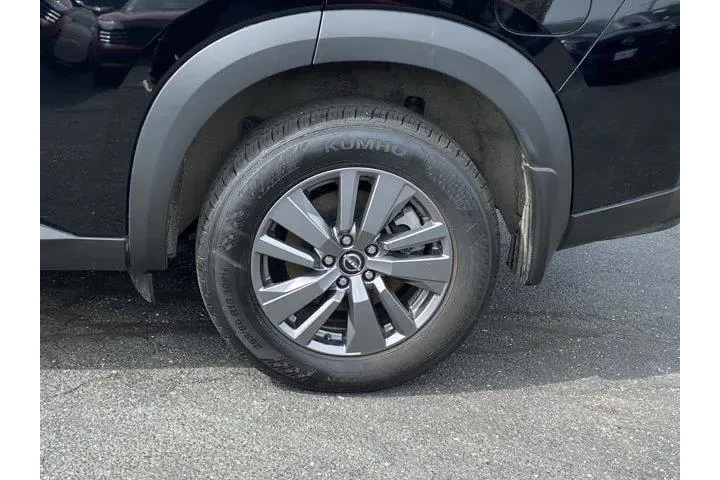 $27487 : Nissan Pathfinder 2024 AWD S image 9