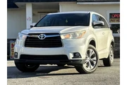 2014 Highlander LE Plus thumbnail