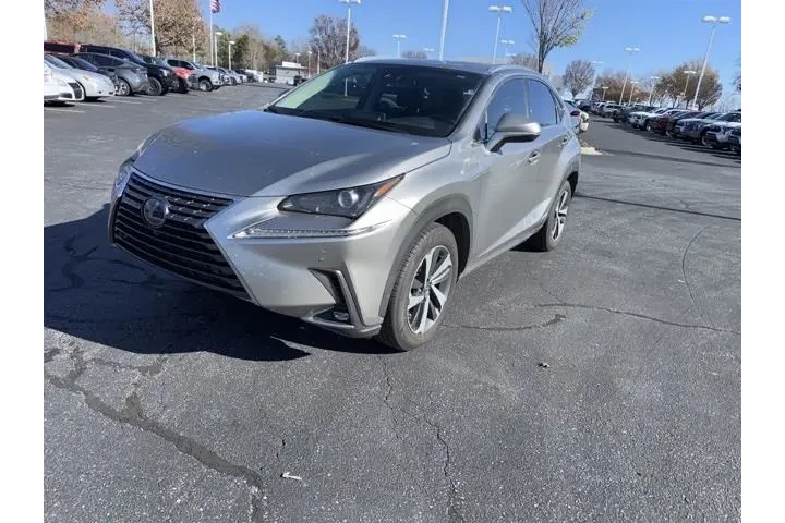 $23195 : Lexus NX 300h 2019 AWD 4dr C image 3