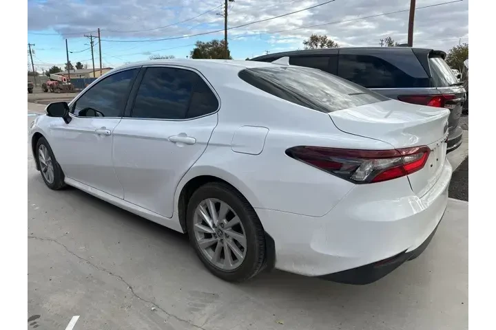 $21488 : Toyota Camry 2022 LE 4dr Sed image 3