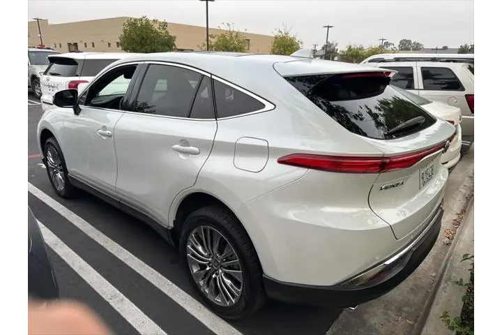 $37995 : Toyota Venza 2024 AWD Limite image 2