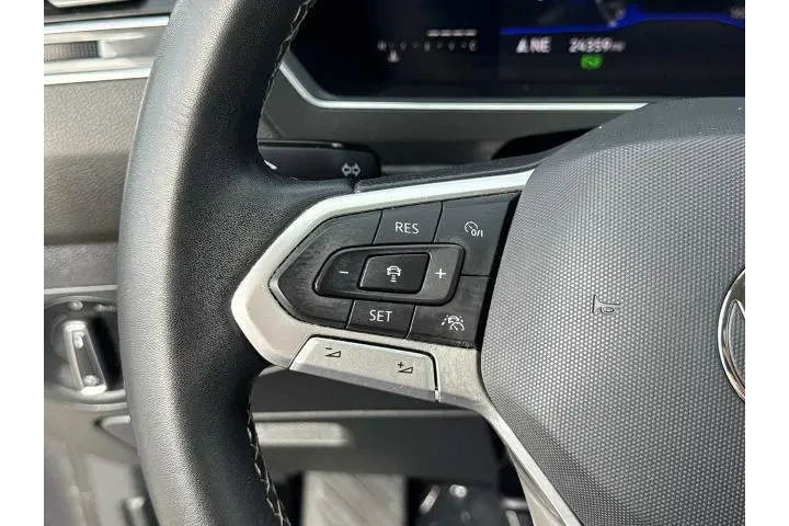 $21000 : Volkswagen Tiguan 2023 SE 4d image 10