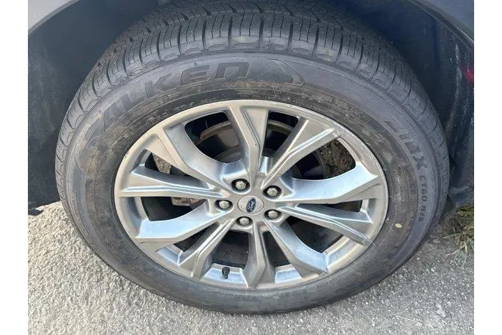 Ford Explorer 2022 AWD Limit image 4