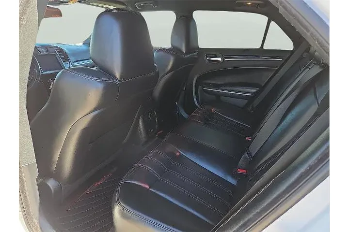 $13700 : Chrysler 300 2019 S 4dr Seda image 9