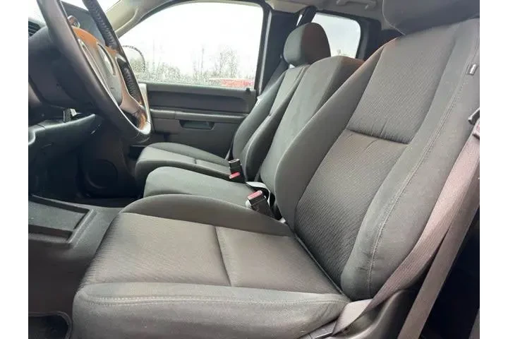 $17750 : Chevrolet Silverado 1500 201 image 10