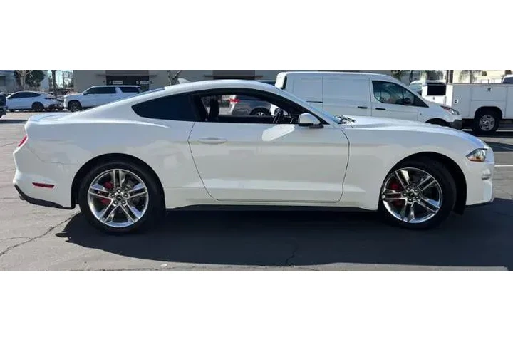 $29800 : Ford Mustang 2021 EcoBoost 2 image 3