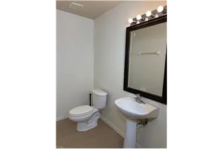 $1649 : Rental property with 3 bedro image 7