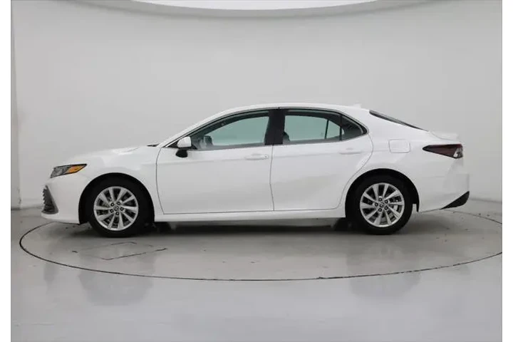 $24998 : Toyota Camry 2023 LE 4dr Sed image 3