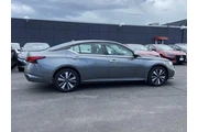 $15487 : Nissan Altima 2021 2.5 SV 4d thumbnail