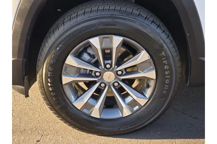 $25500 : Chevrolet Equinox 2025 LT 4d image 9