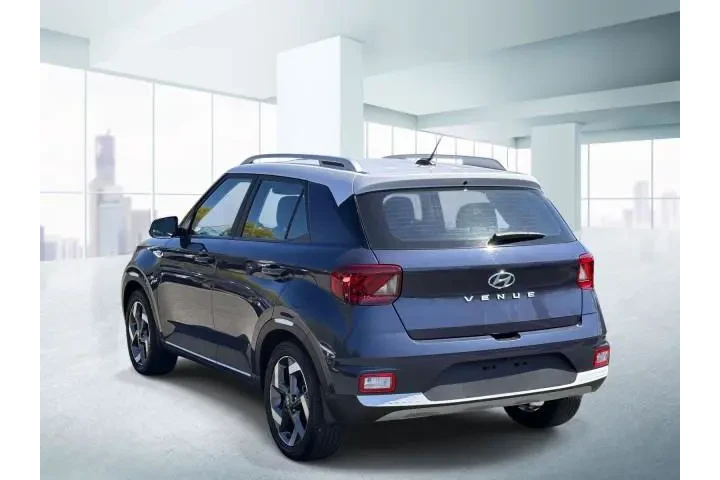 $17888 : Hyundai VENUE 2023 Limited 4 image 3