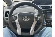 $10900 : 2015 Prius v Four thumbnail