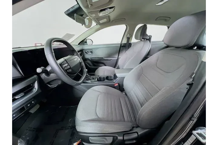 $25988 : Kia K4 2025 EX 4dr Sedan image 10