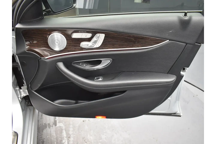 $23495 : Mercedes-Benz E-Class 2019 A image 6