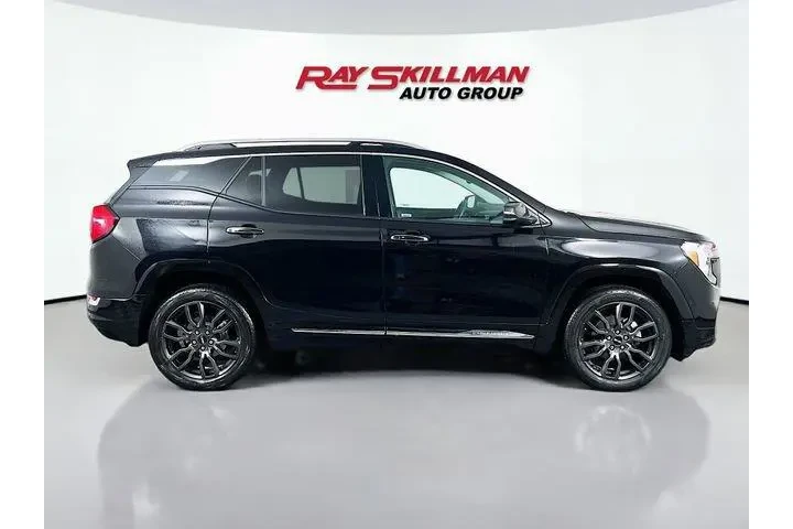 $29975 : GMC Terrain 2023 AWD Denali image 8
