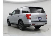 $39998 : Ford Expedition 2024 4x4 XLT thumbnail