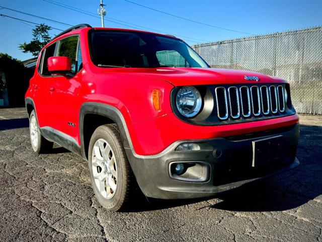 $12941 : 2015 Renegade Latitude image 2