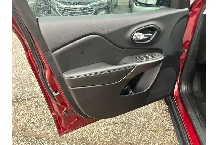 $26412 : Jeep Cherokee 2022 4x4 Latit image 9