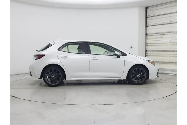 $25998 : Toyota Corolla Hatchback 202 image 7