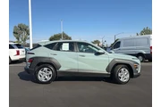 $23990 : Hyundai KONA 2025 SE 4dr Cro thumbnail