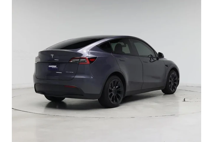 $27998 : Tesla Model Y 2021 AWD Long image 8