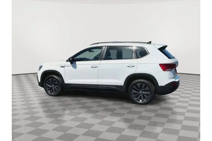 $19500 : Volkswagen Taos 2024 S 4dr S image 6