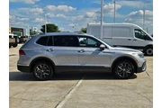 $20425 : Volkswagen Tiguan 2024 Wolfs thumbnail