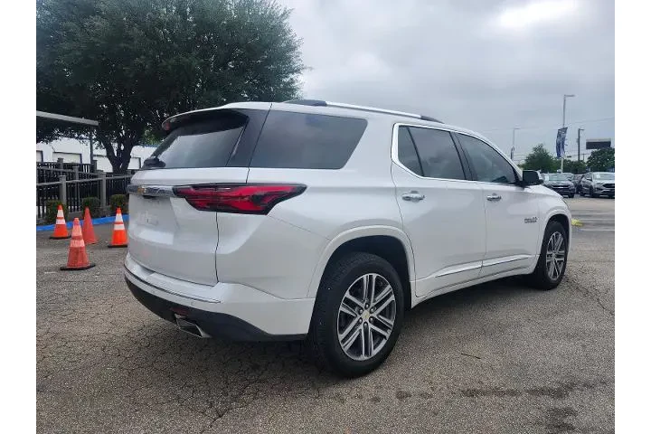 $38773 : Chevrolet Traverse 2023 High image 3