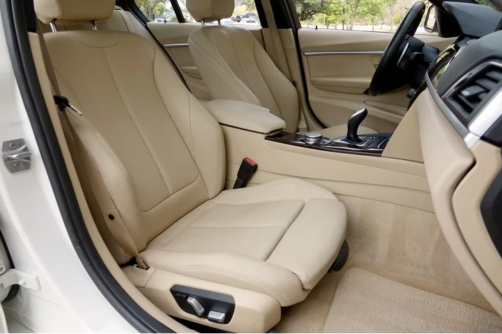 $12490 : 2016 BMW 328i image 8